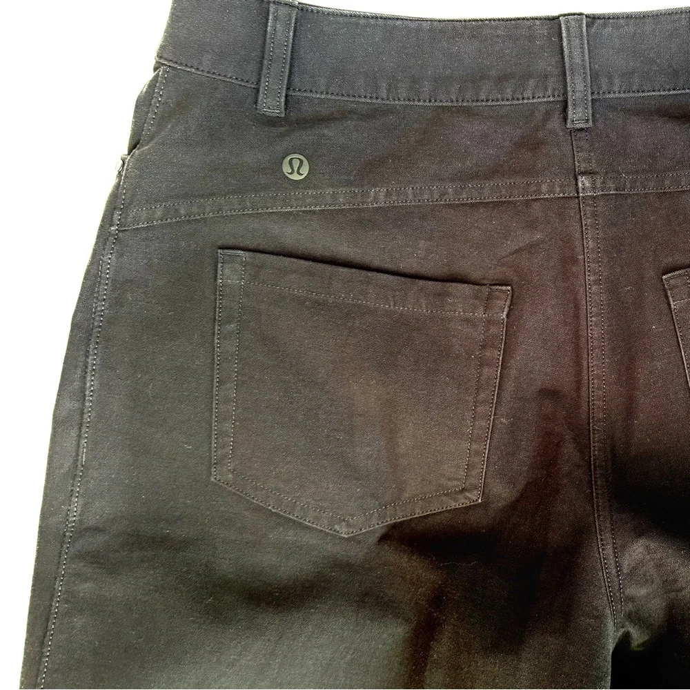 LULULEMON Utilitech Twill Mid-Rise Barrel-Leg Pant Black - Picture 7 of 7
